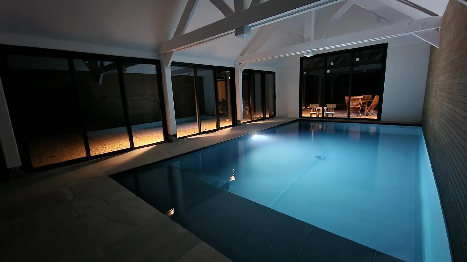 Villa Cottage Du Golfe - 2 Logements - 18 Personnes Plescop